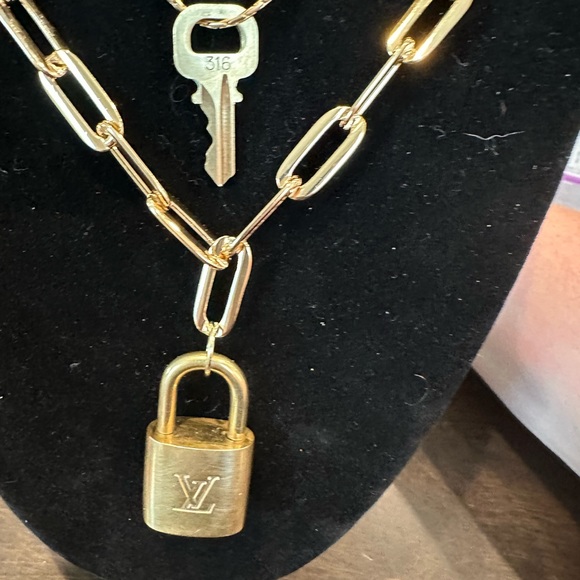EUC Louis Vuitton lock and key #316 on 2 chains. - Picture 2 of 7